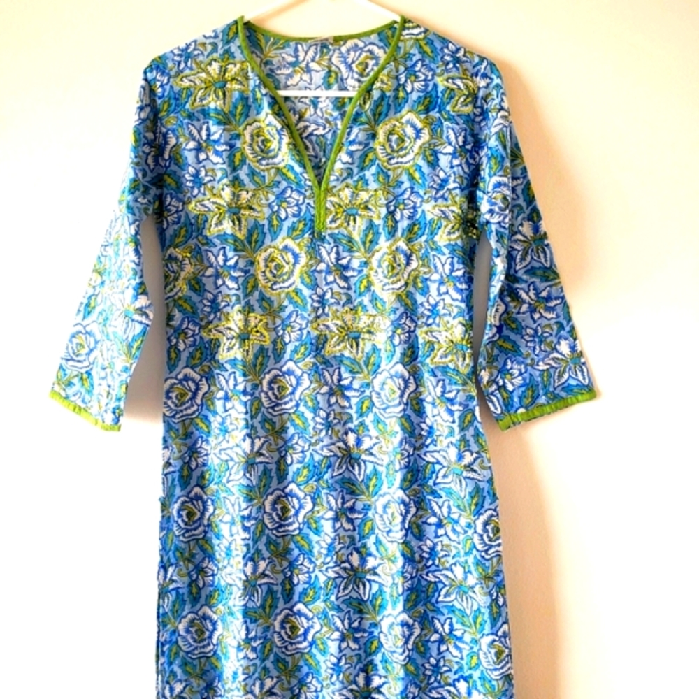 🏝  beach/pool  tunic cover up  blue with gold sequins size small 🏖